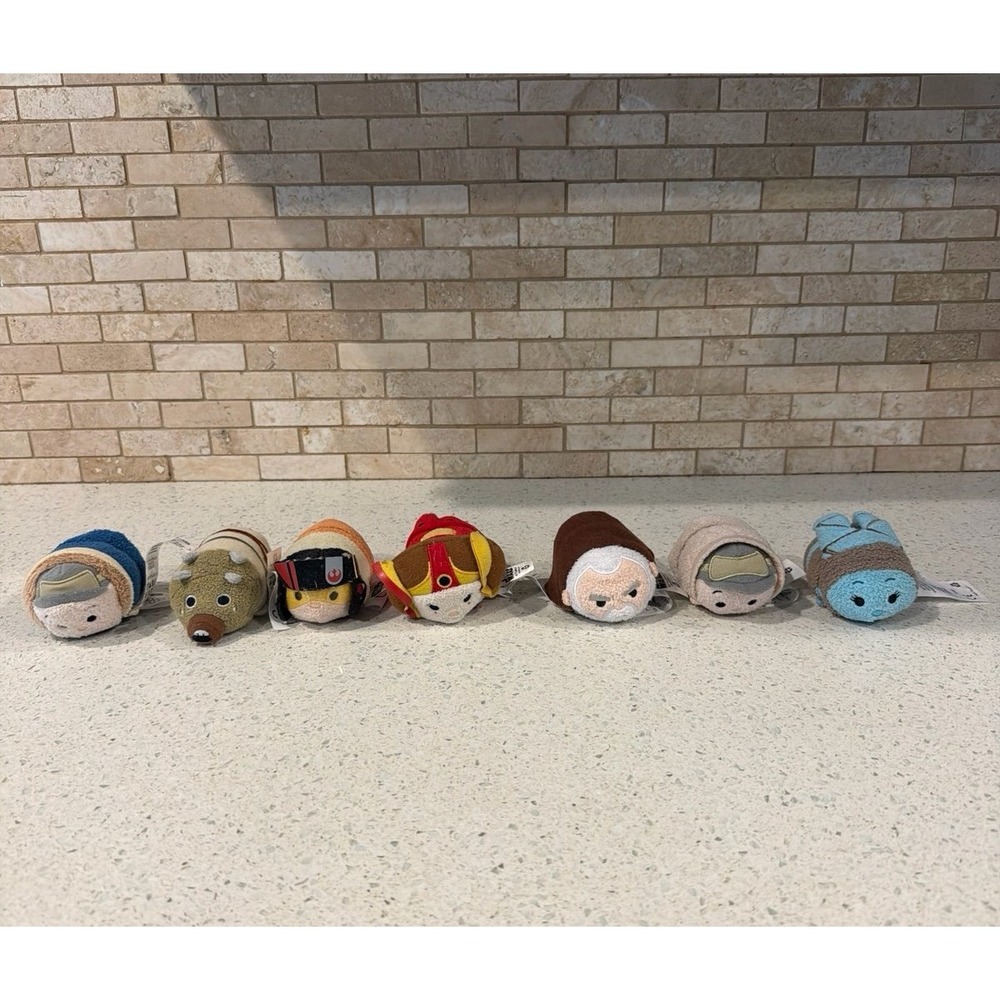 Star Wars Disney Tsum Tsum Mini Plush Lot of 7 Characters Collectible